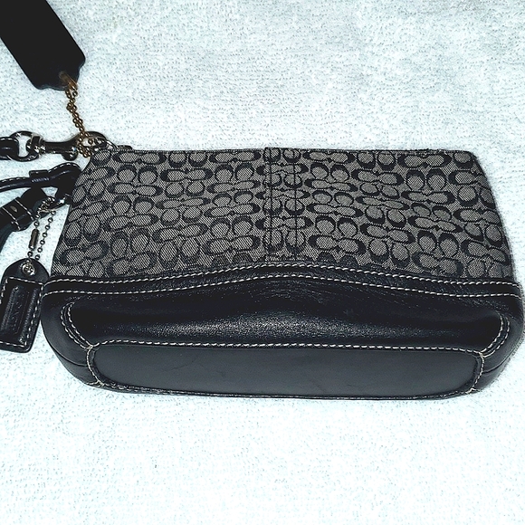 Coach Handbags - EUC Vintage Coach Leather Canvas Micro Bag Monogram Wallet